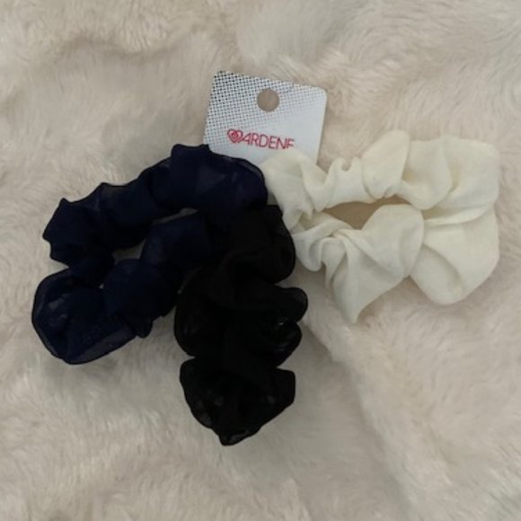 2/ $40 Scrunchies and Hair Ties NWT - Picture 4 of 7